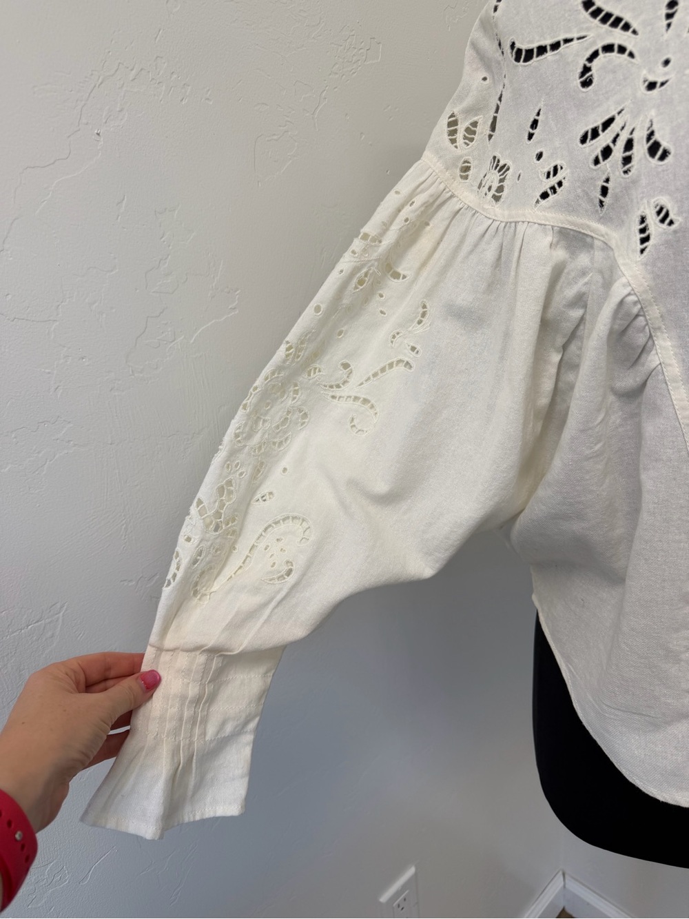 Anthropologie Pilcro Structured Eyelet Blouse Cream Button-Front Shirt Size S - Picture 6 of 17